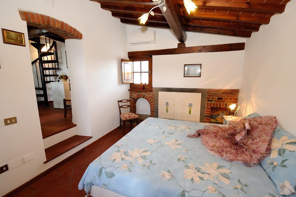 Agriturismo Villa Iris Castelfranco di Sopra Kamer foto